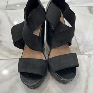 Steve Madden platform wedge sandal size 7.5